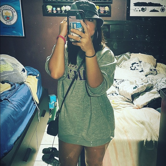 salas_por106